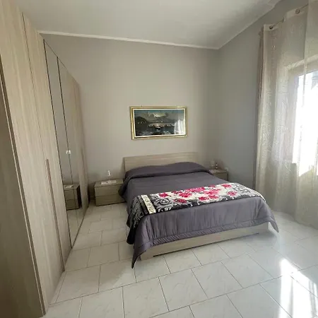 Aros Holiday-caroline Pompeya