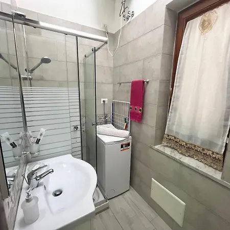 Aros Holiday-caroline