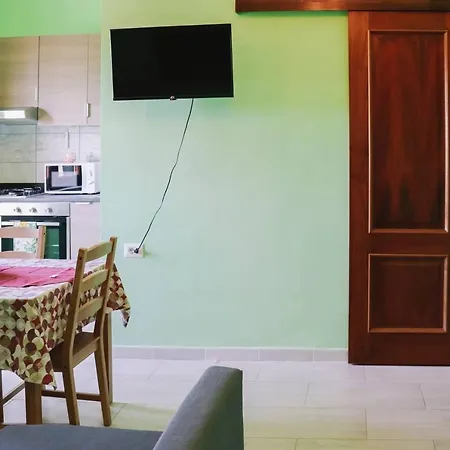 Aros Holiday-caroline *